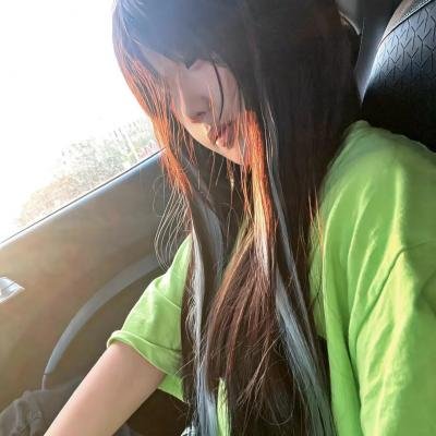 桃花含露又春风